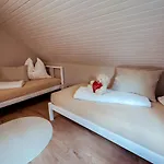 Part - B Epuelet - Privat Vizparttal Ferienhaus Siófok