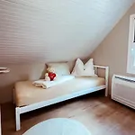 Part - B Epuelet - Privat Vizparttal Siófok
