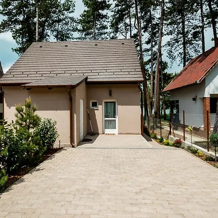Vakantiehuis Part - B Epuelet - Privat Vizparttal Siófok