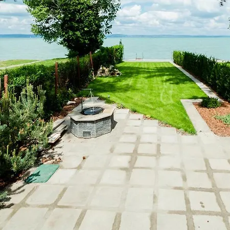Casa vacanze Part - B épület - Privát Vízparttal Siófok